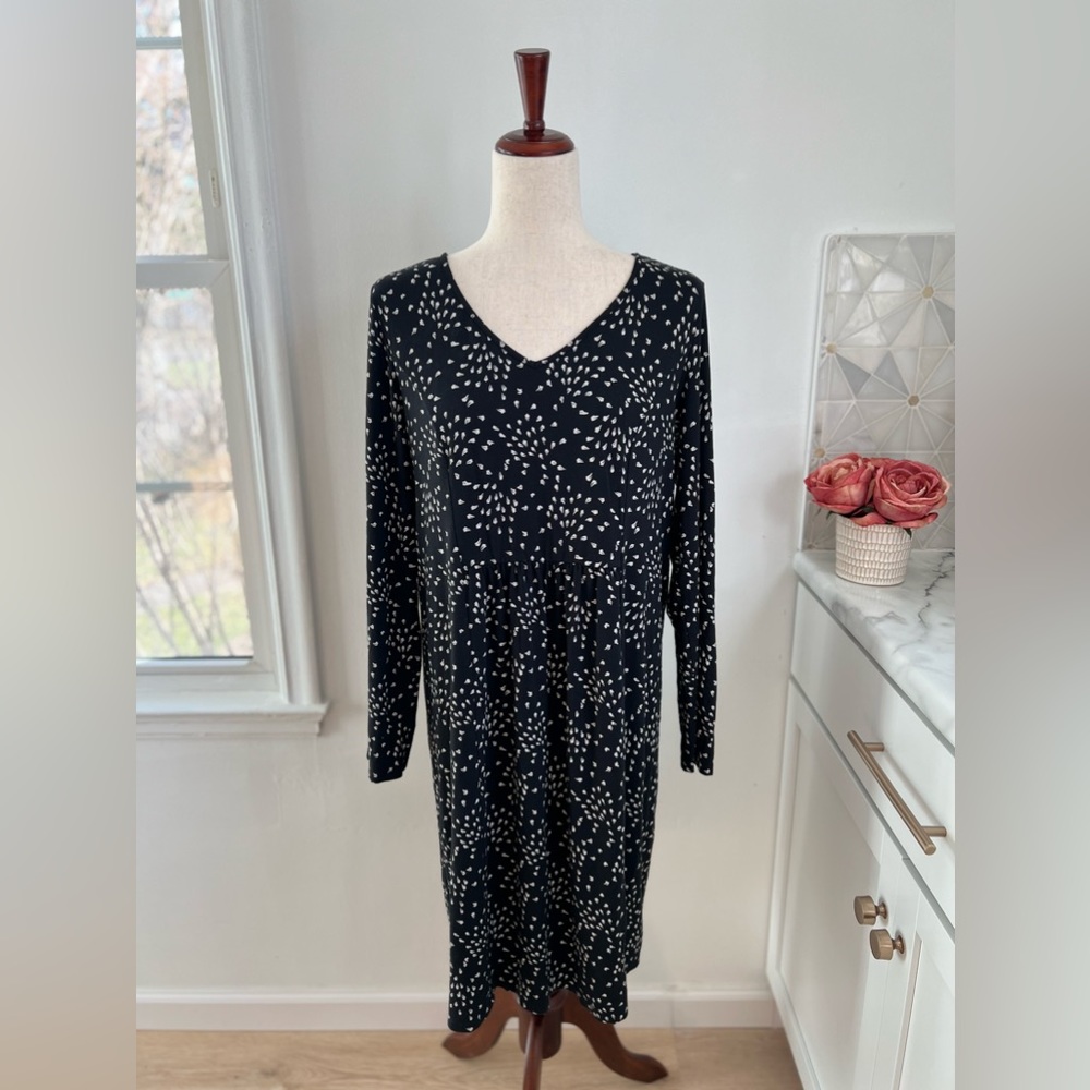 J. Jill Wearever Collection Leaf Printed Lightly Pleated Jersey Knit Midi Dress